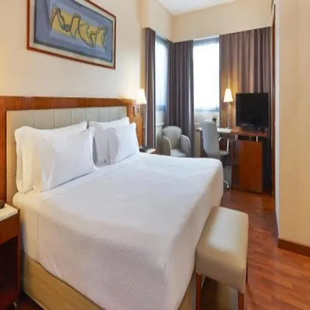 Nh Entenza Hotell