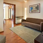Bohemian Entenza מלון 3*