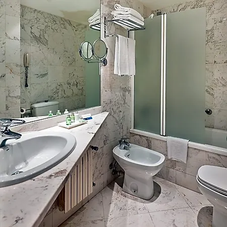 Bohemian Entenza 3* برشلونة