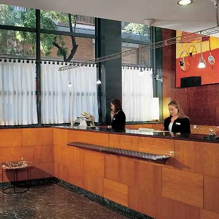 Hotel Nh Entenza